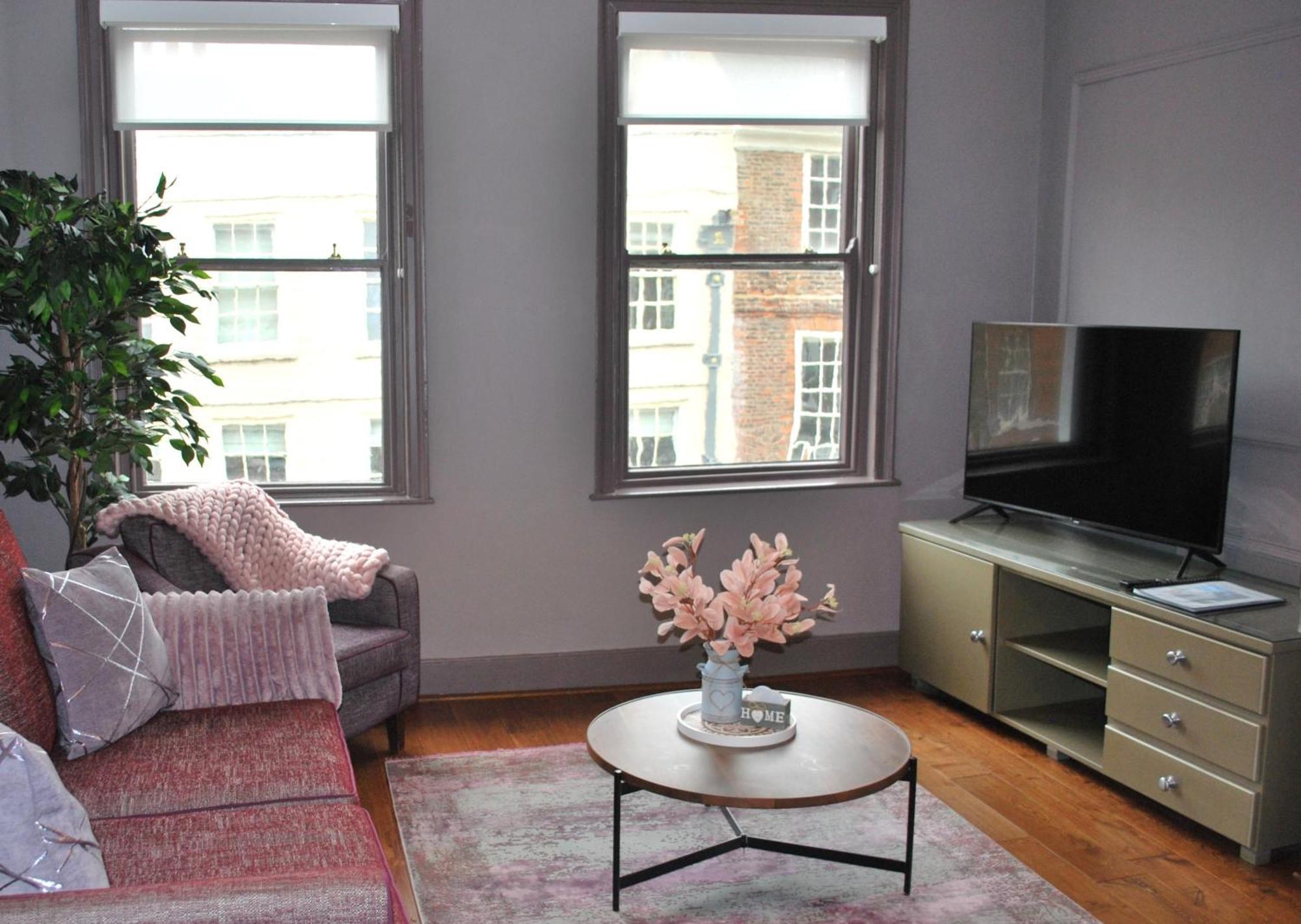 The Lawrance Luxury - York